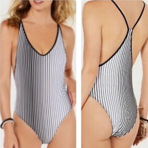 Volcom Reversible Striped Black and White Women’s One Piece, Size XS - Picture 2 of 16